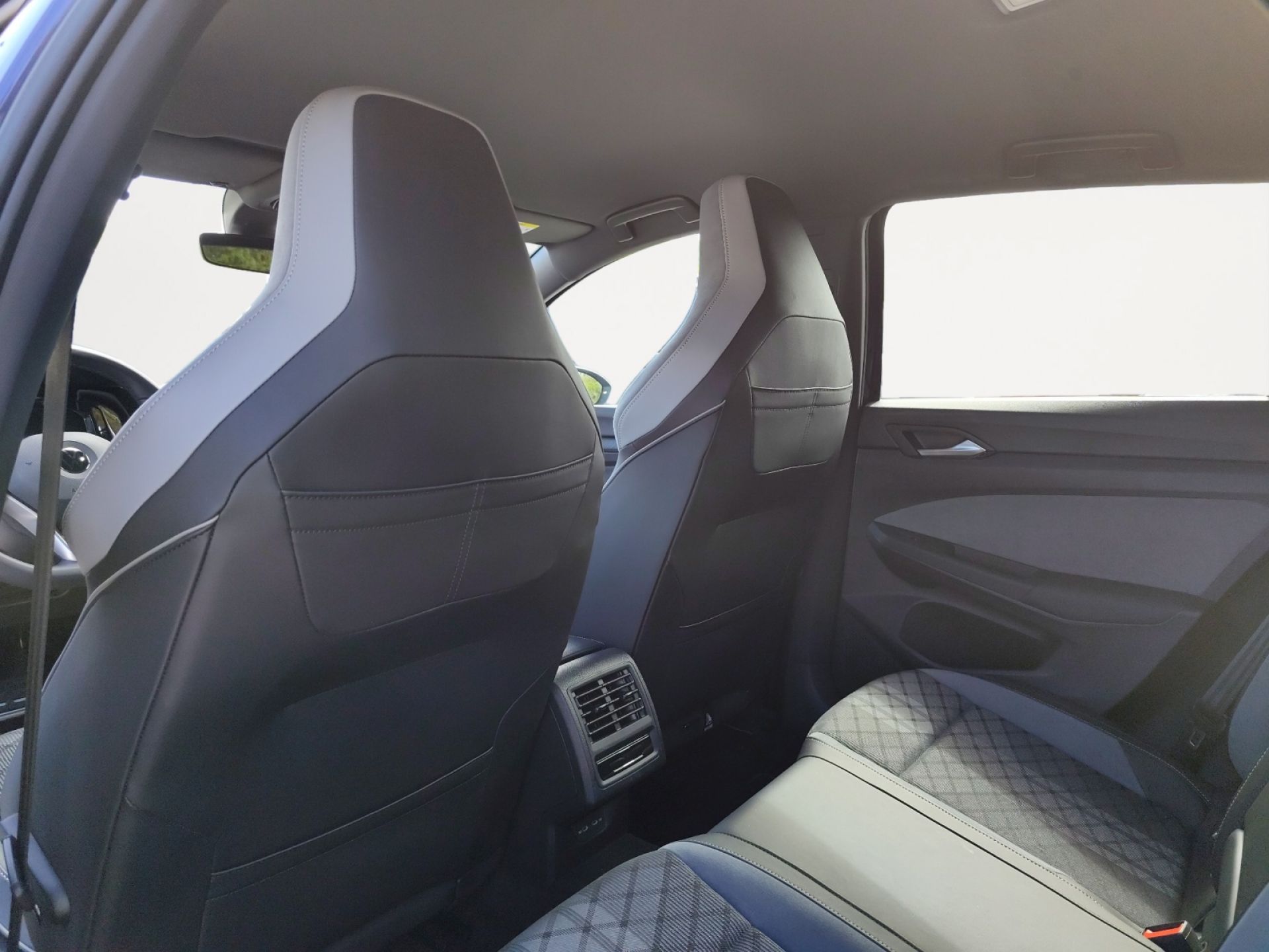 Volkswagen Golf R-Line 1.5 eTSI 110kW (150CV) DSG