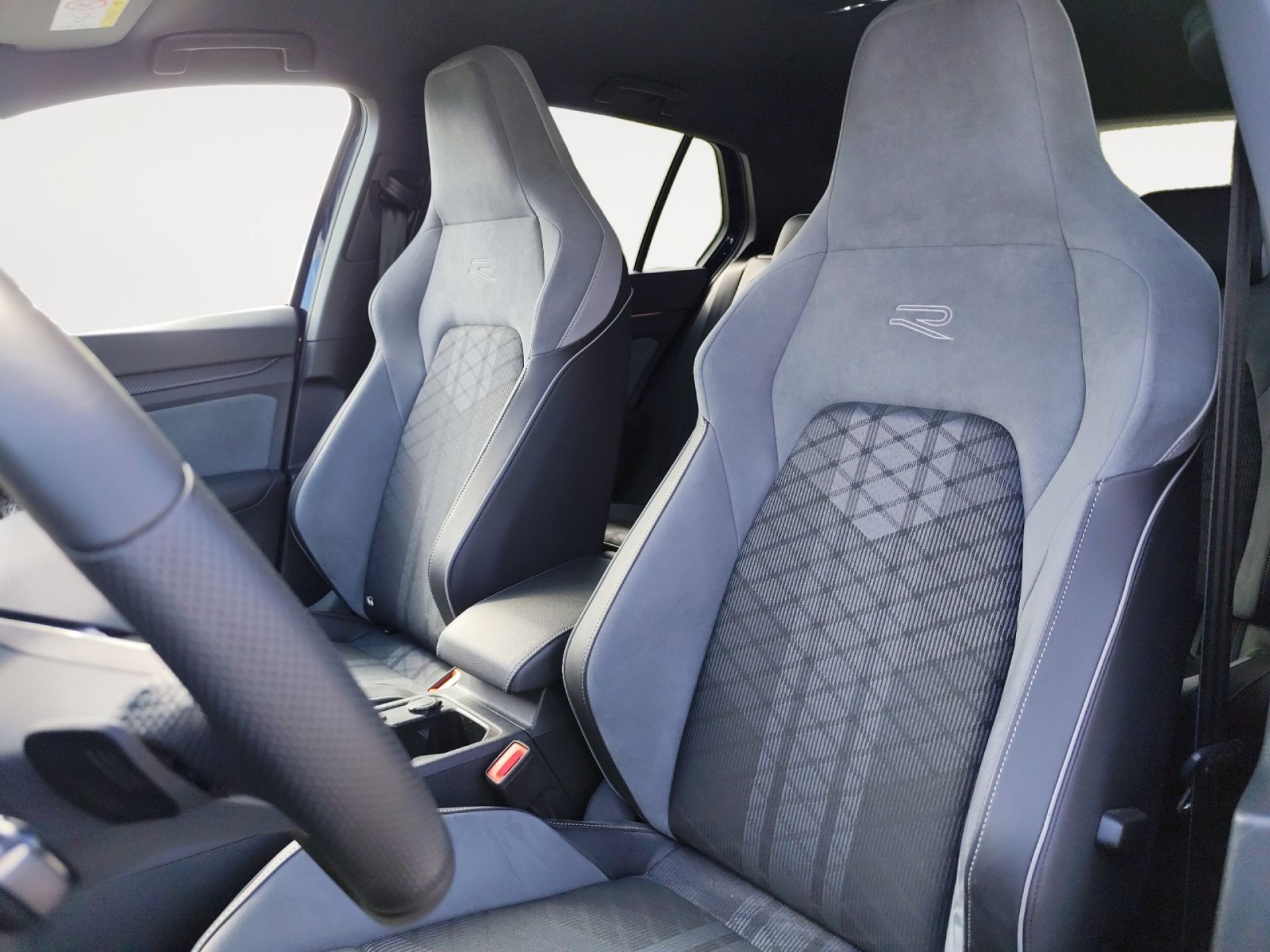 Volkswagen Golf R-Line 1.5 eTSI 110kW (150CV) DSG