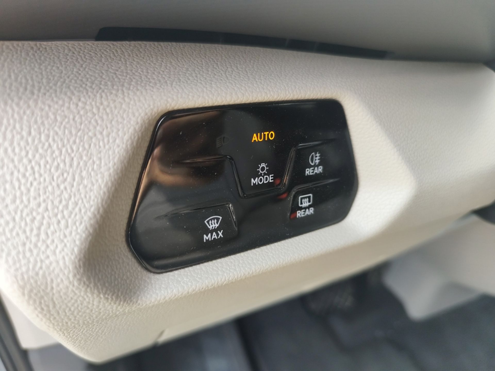 Volkswagen Multivan Life 2.0 TDI 110kW (150CV) DSG B.Corta