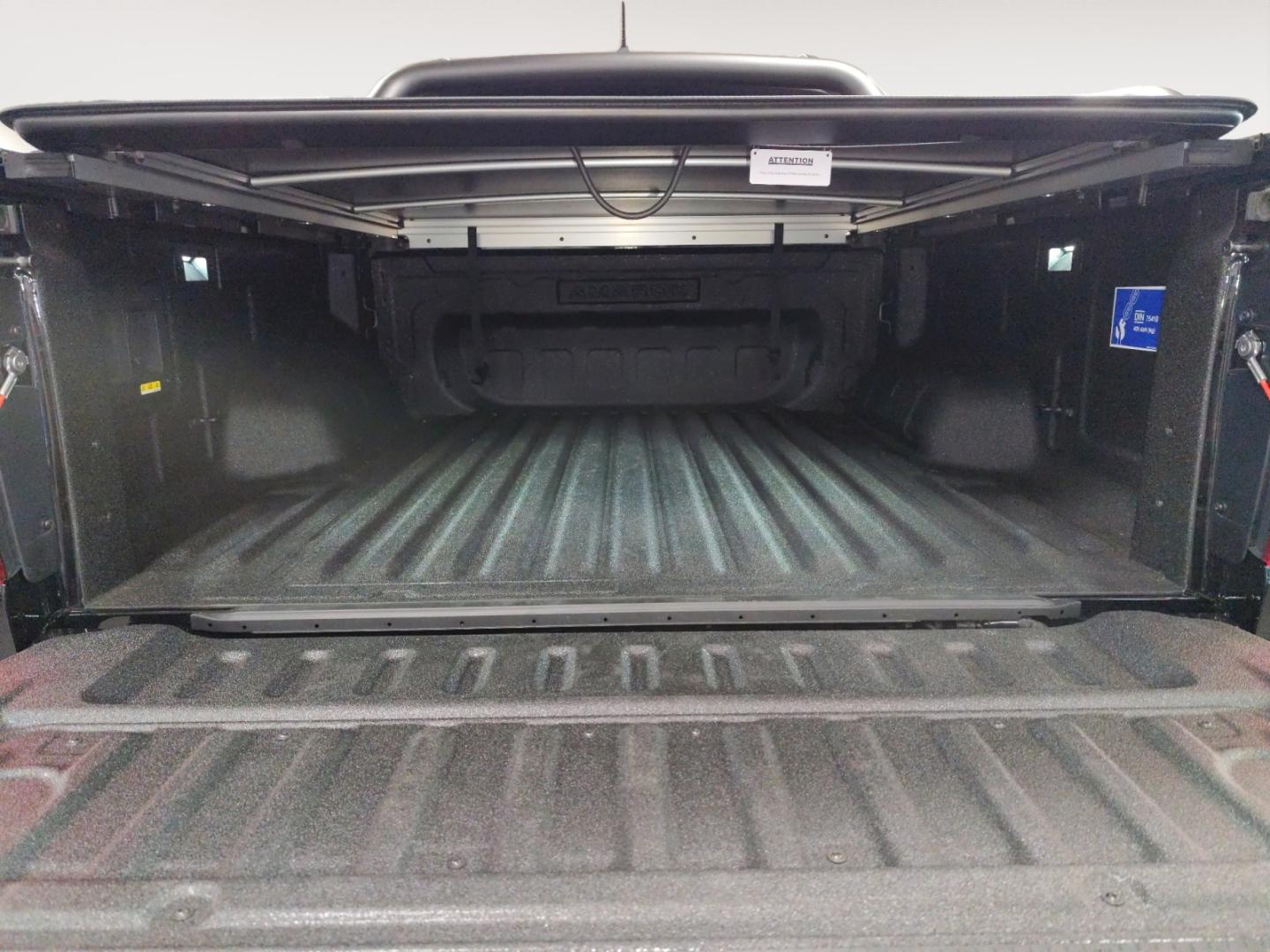 Volkswagen Amarok Dark Label Cabina Doble V6 3.0 TDI 177kW Auto