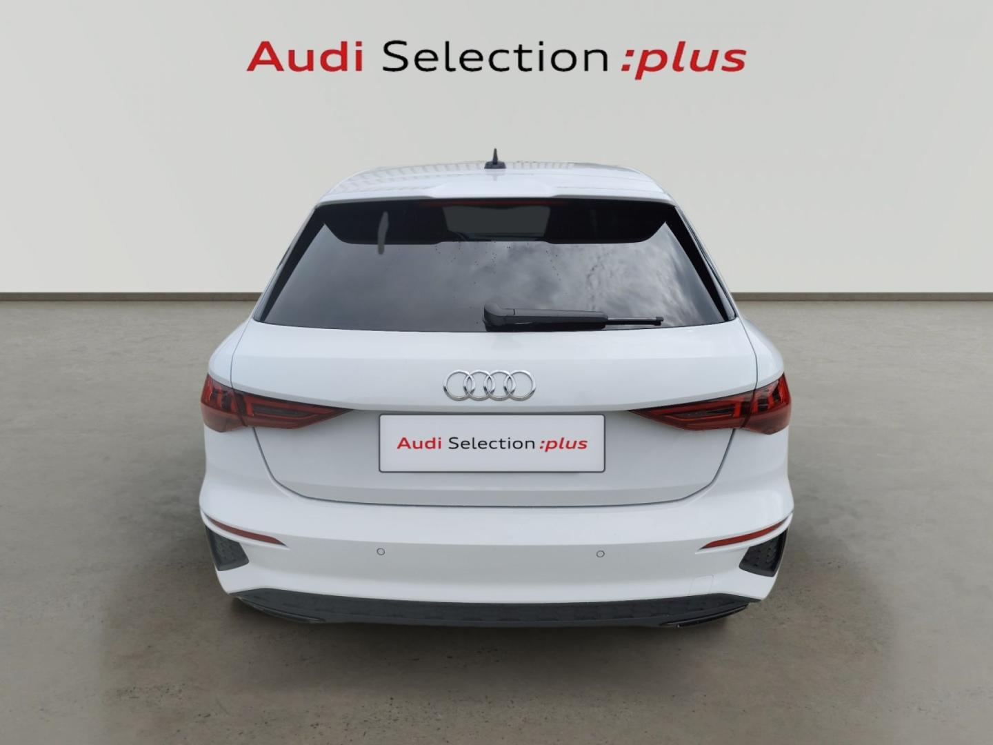 Audi A3 Sportback Black line 35 TFSI 110kW S tro