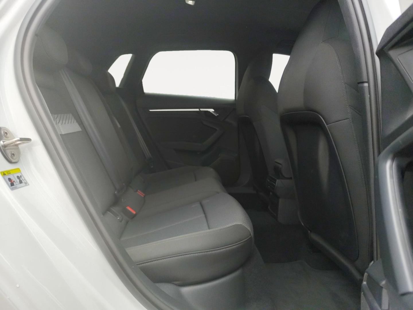 Audi A3 Sportback Black line 35 TFSI 110kW S tro