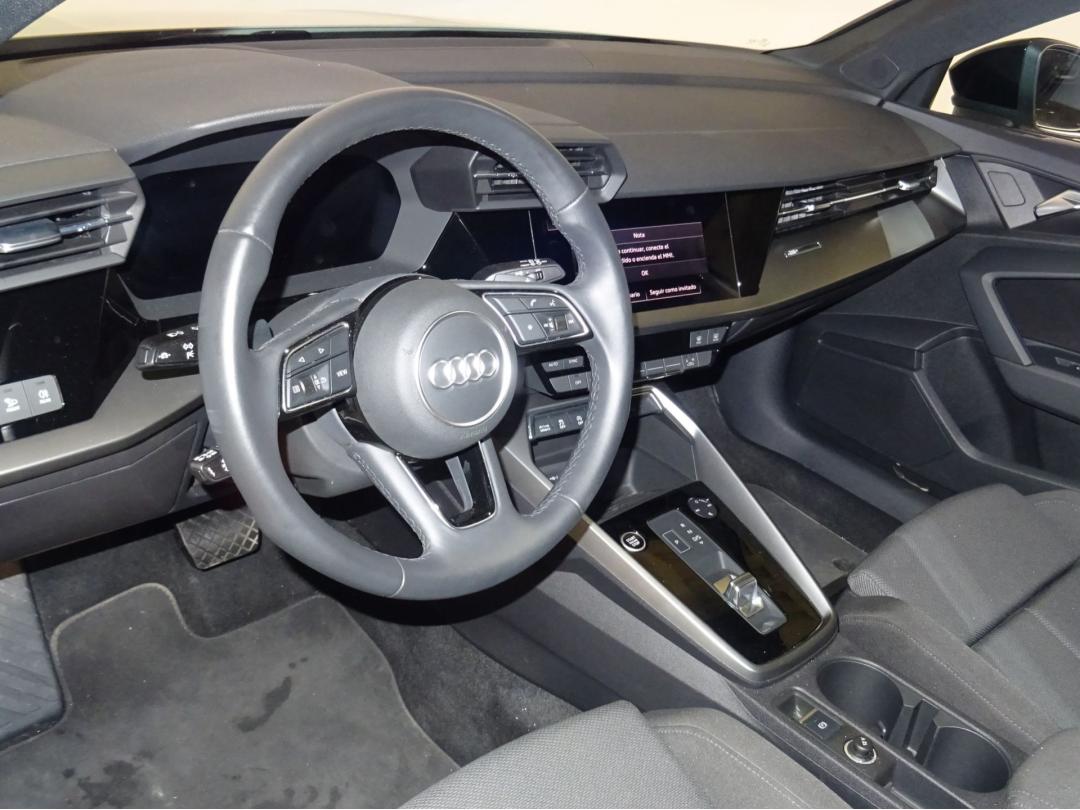 Audi A3 Sportback Black line 35 TFSI 110kW S tro