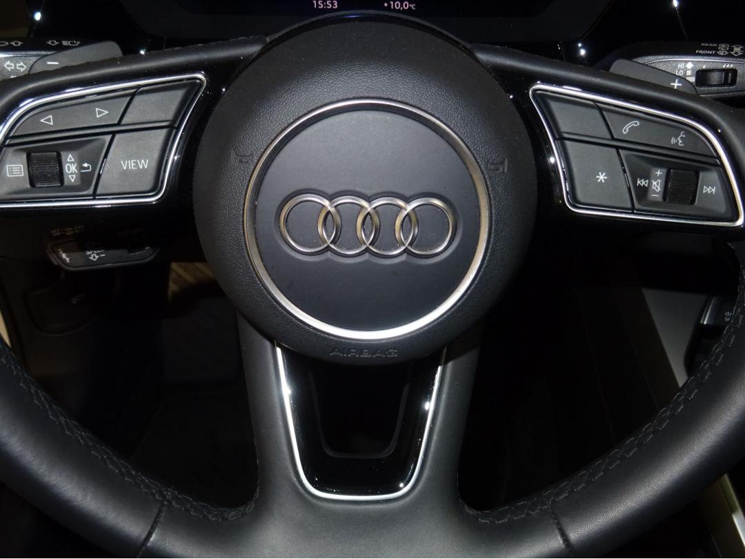 Audi A3 Sportback Black line 35 TFSI 110kW S tro