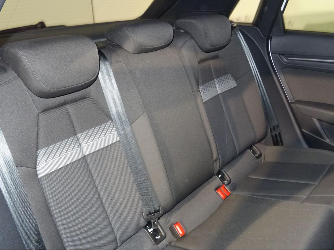 Audi A3 Sportback Black line 35 TFSI 110kW S tro