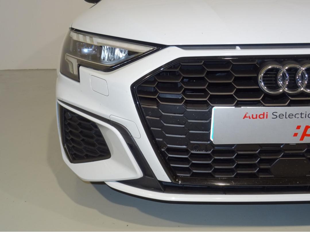 Audi A3 Sportback Black line 35 TFSI 110kW S tro