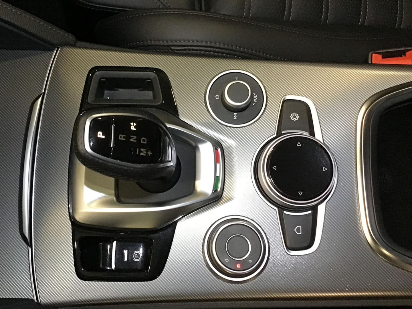 Alfa Romeo Stelvio 2.2 Diésel 140kW (190CV) Sprint+ Q4