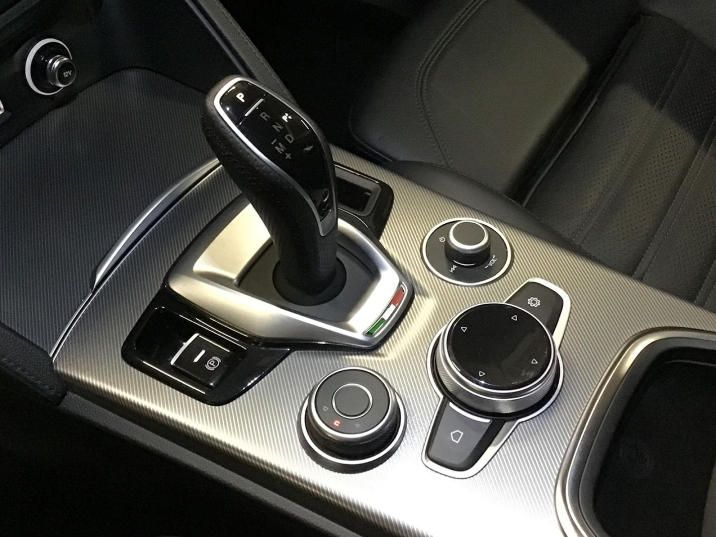 Alfa Romeo Stelvio 2.2 Diésel 140kW (190CV) Sprint+ Q4