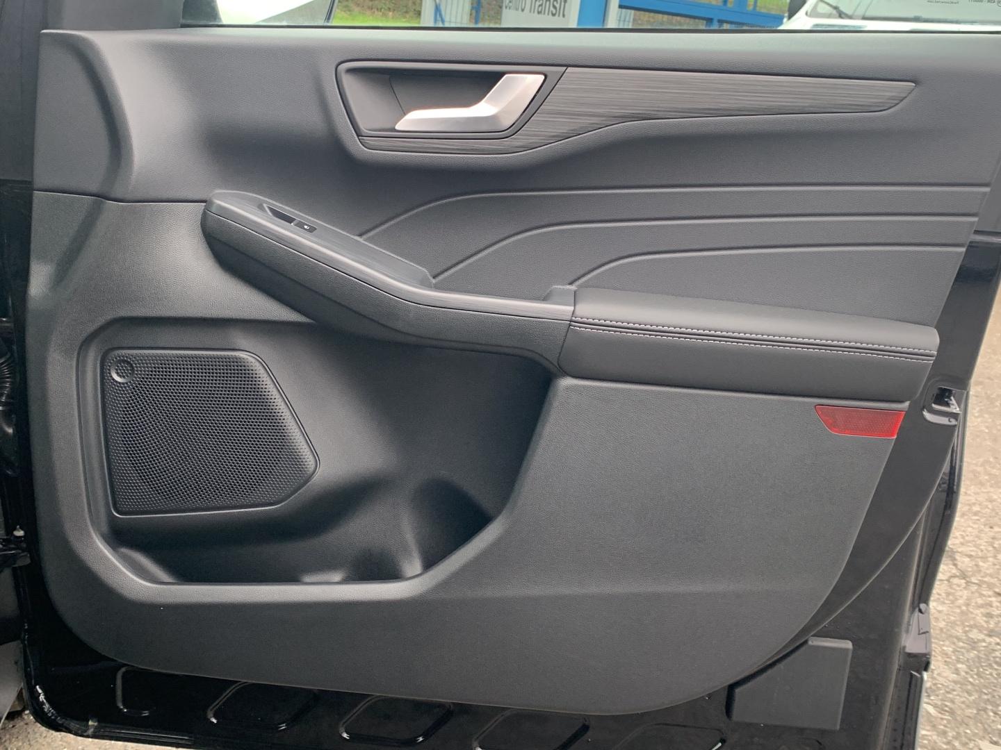 Ford Kuga Active 2.5 Duratec FHEV 140kW Auto