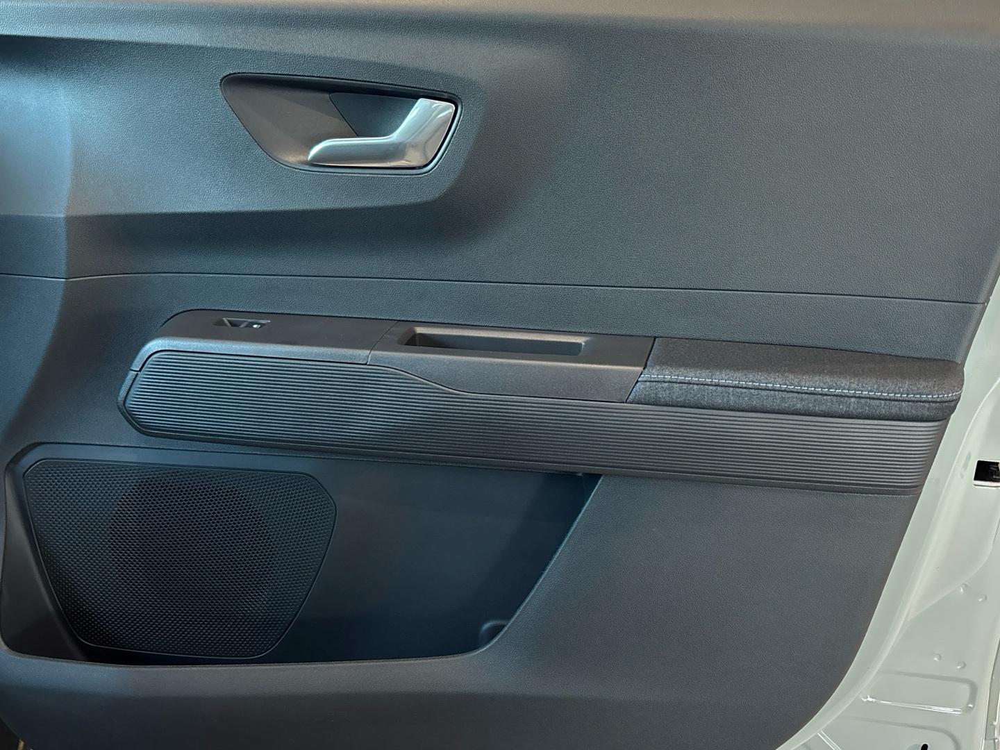 Ford Tourneo Courier BEV 43,6kWh 100kW (136CV) Active Auto