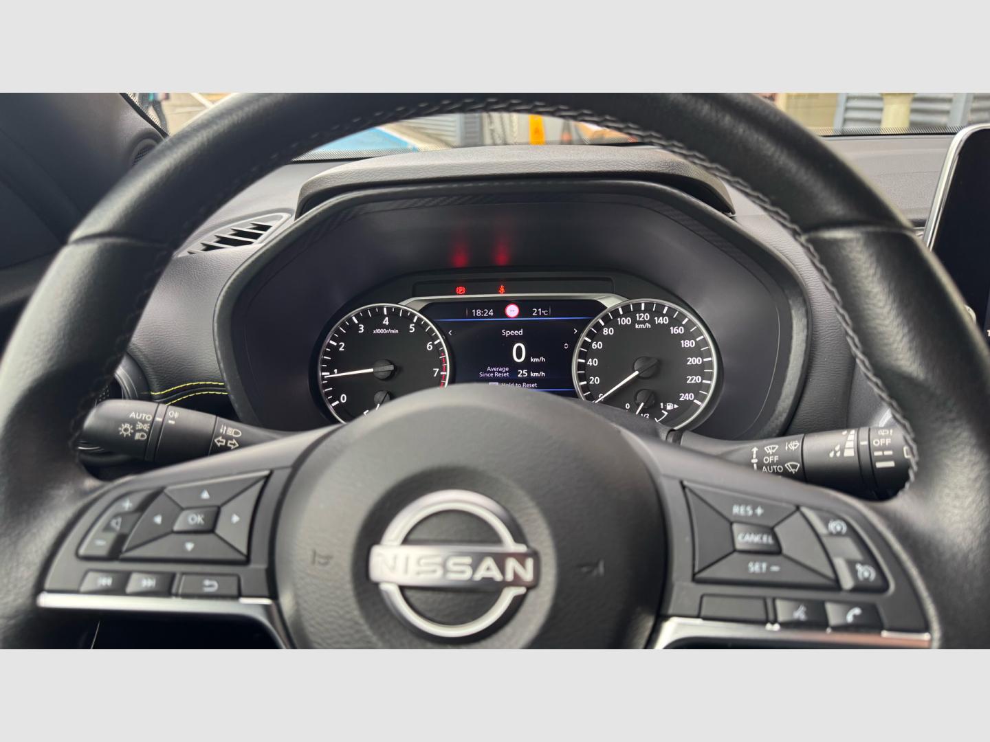 Nissan JUKE DIG-T 84 kW (114 CV) 6M/T Kiiro