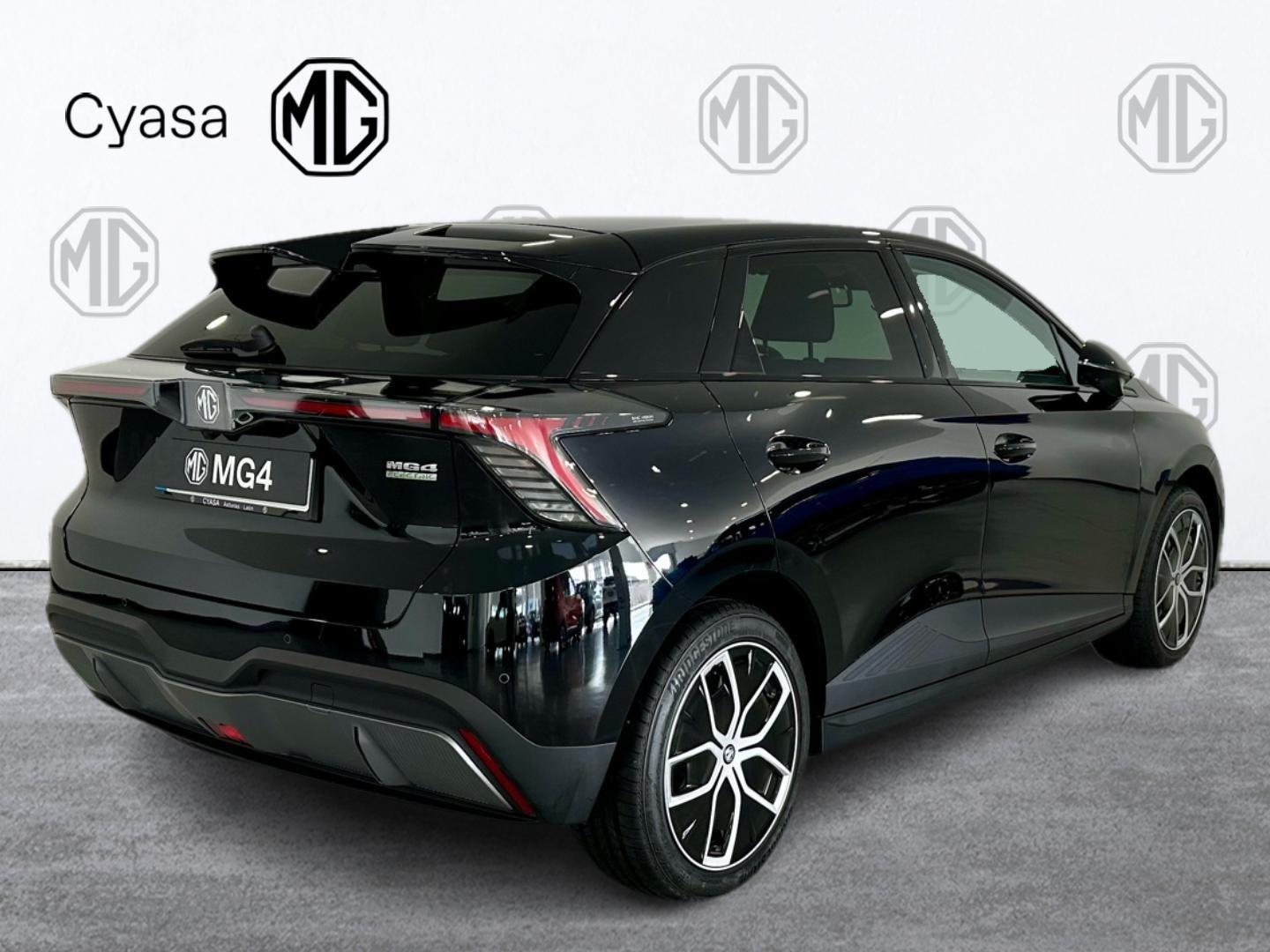 MG MG4 64kWh Luxury