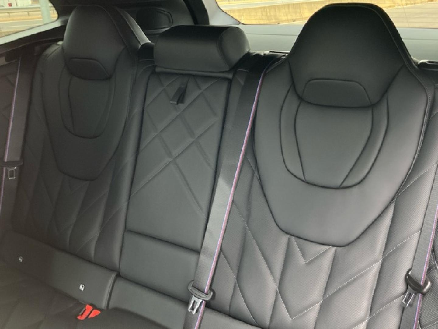 BMW XM 50e 350 kW (476 CV)