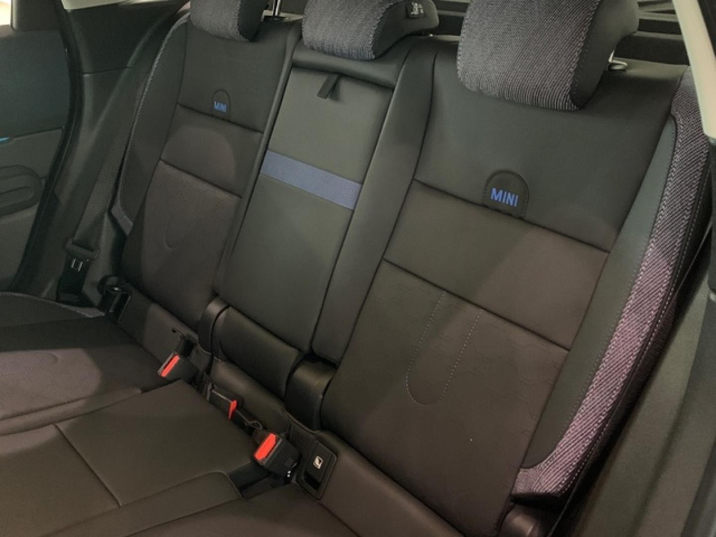 Mini MINI Countryman D 120 kW (163 CV)