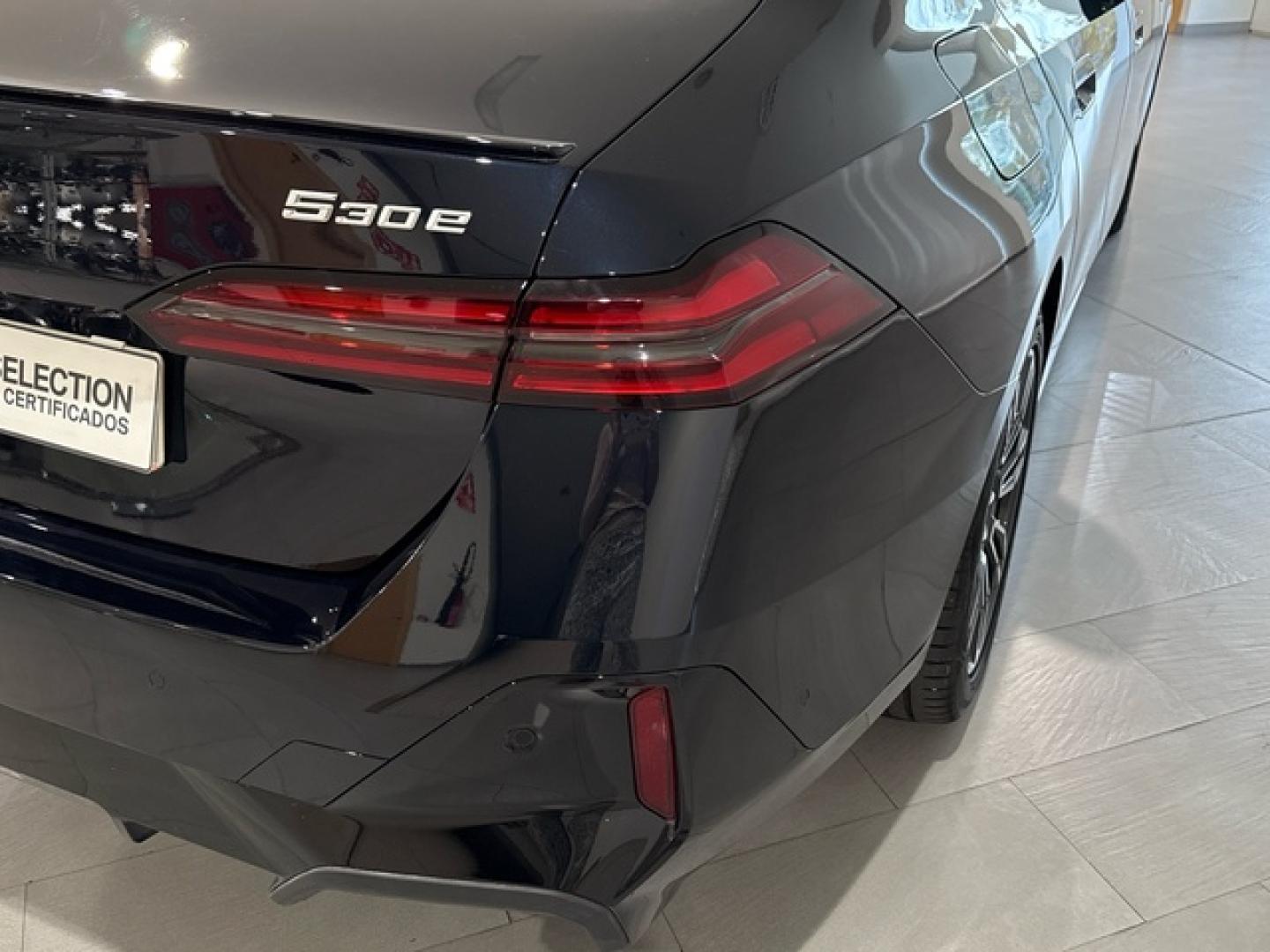 BMW Serie 5 530e 220 kW (299 CV)