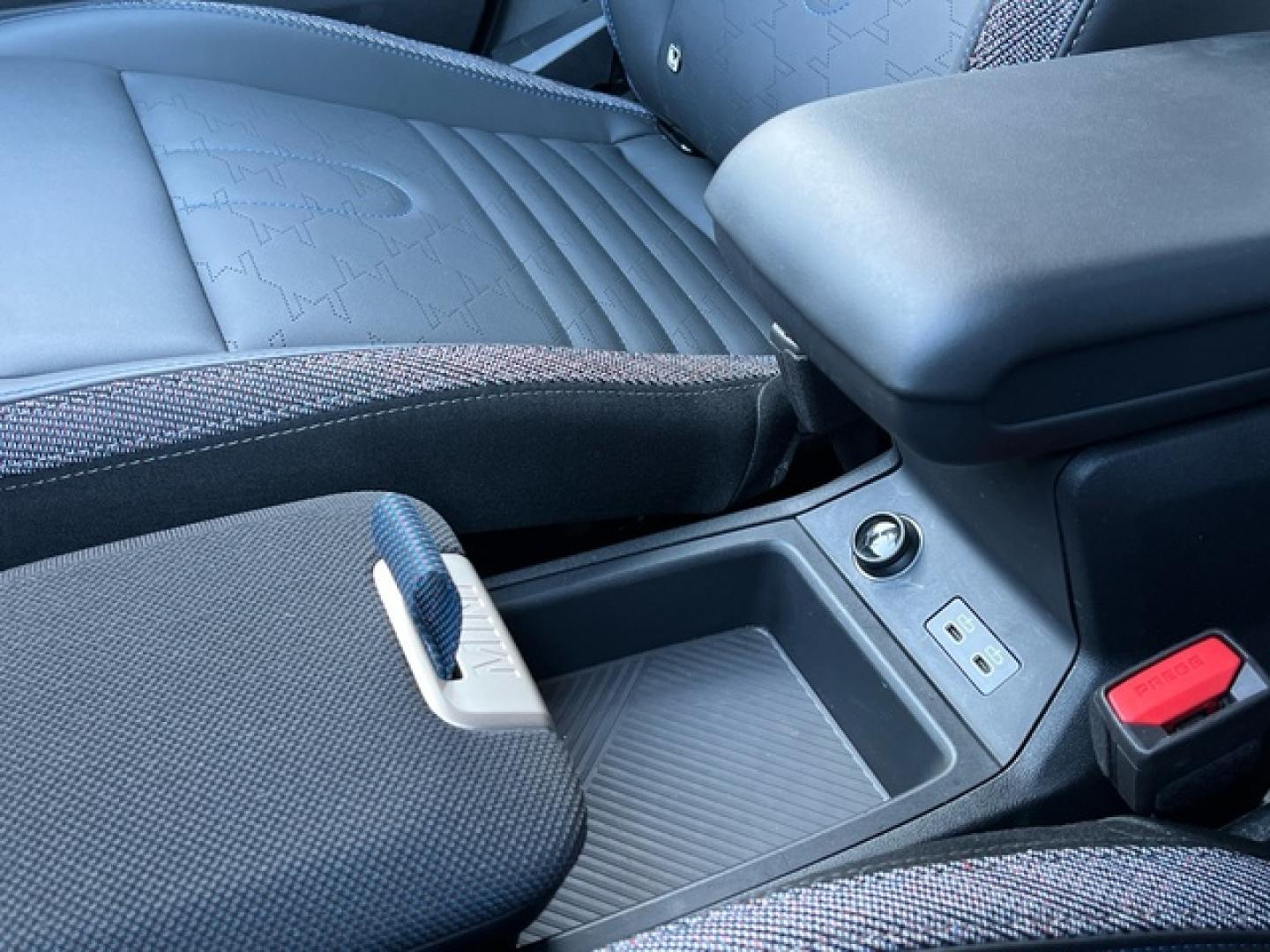 Mini MINI Countryman D 120 kW (163 CV)