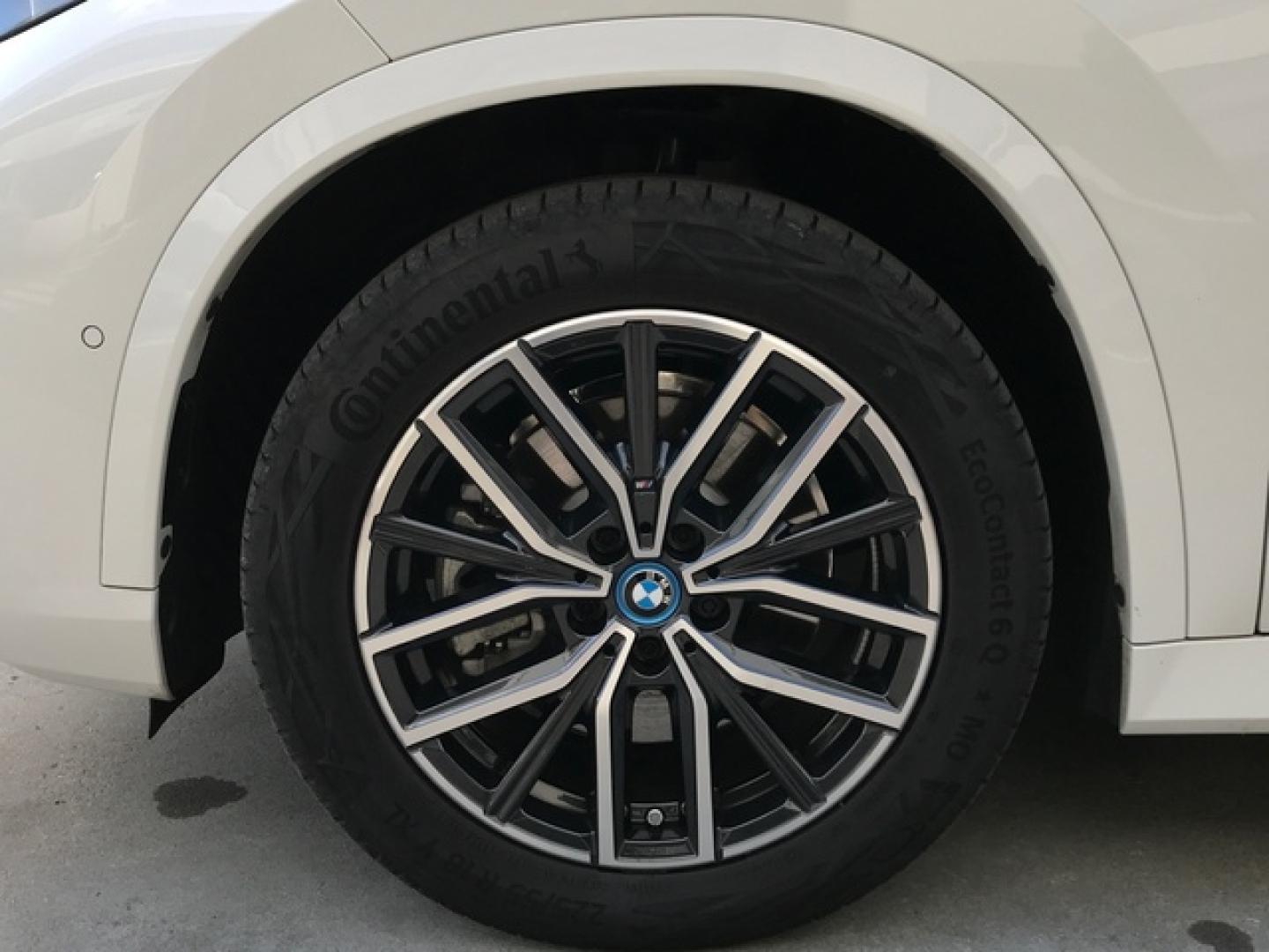 BMW iX1 xDrive30 230 kW (313 CV)