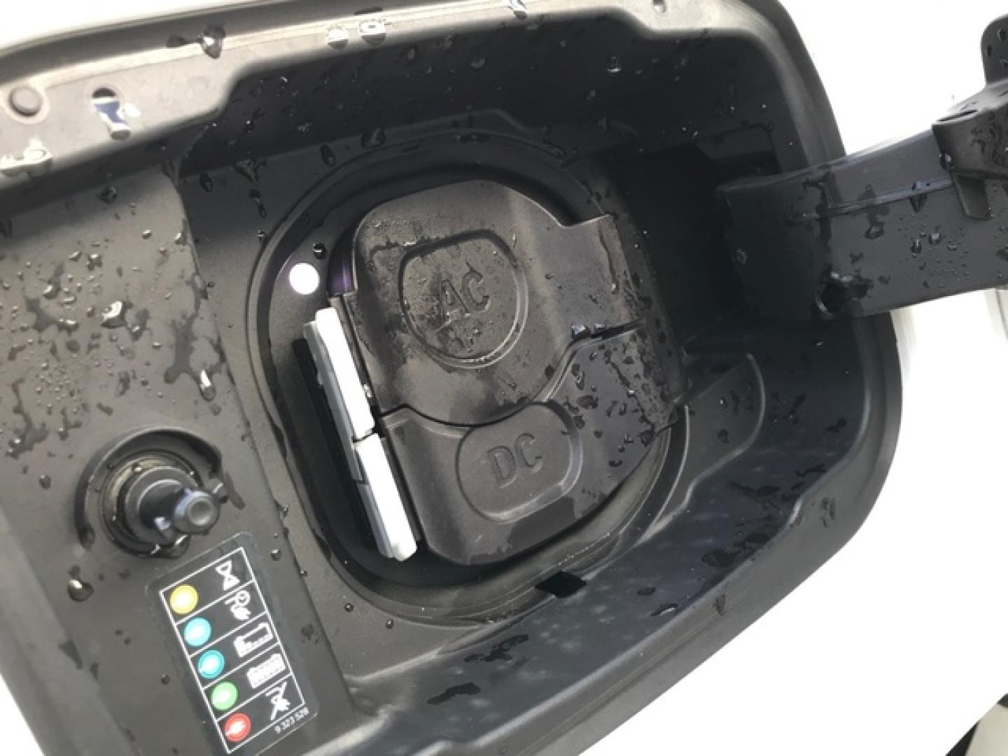 BMW iX1 xDrive30 230 kW (313 CV)