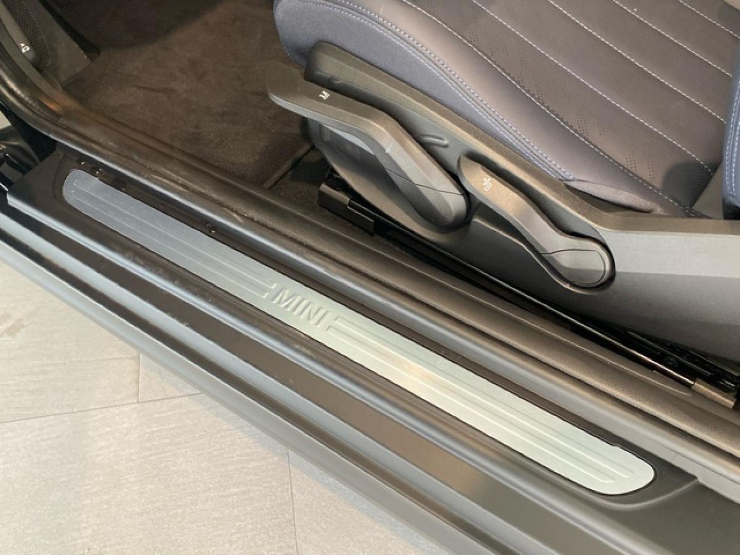 Mini MINI 3 Puertas Cooper C 115 kW (156 CV)