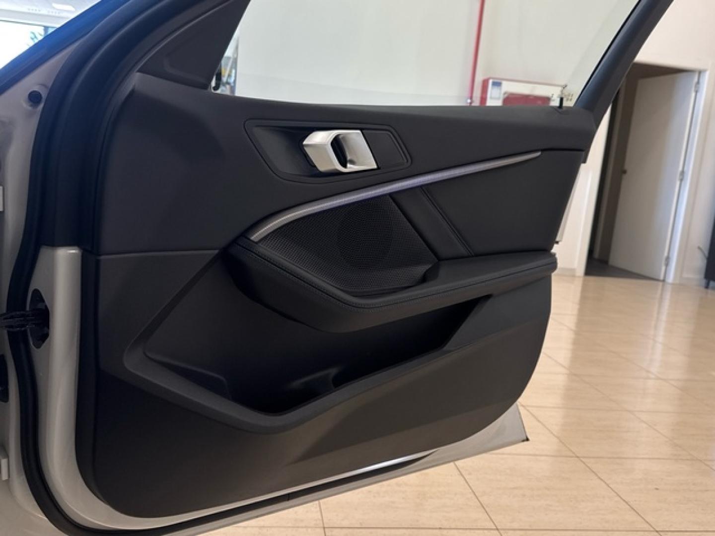 BMW Serie 1 118d Business 110 kW (150 CV)