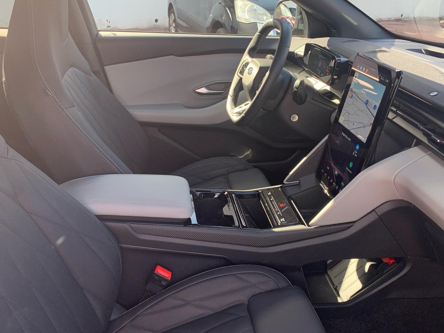 Ford Capri CX740L Premium R. Ext. RWD 77kWh 286CV