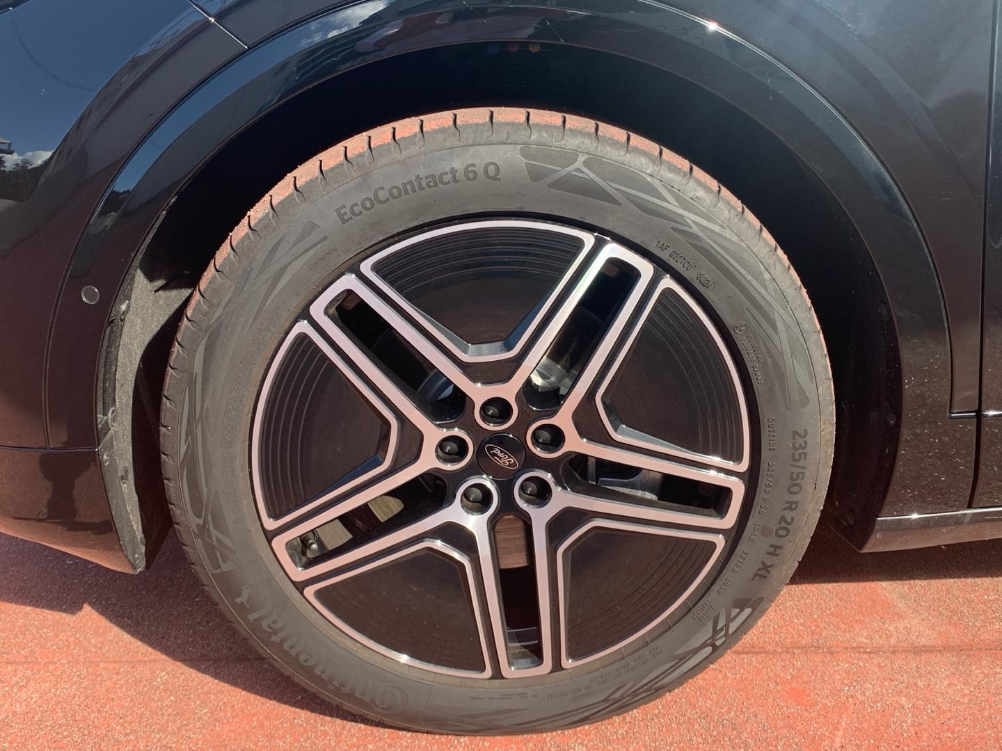 Ford Capri CX740L Premium R. Ext. RWD 77kWh 286CV