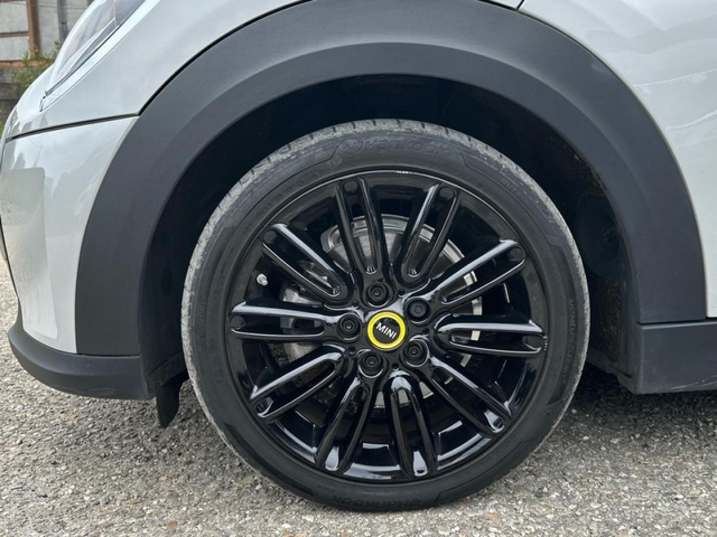 Mini MINI 3 Puertas SE 135 kW (184 CV)