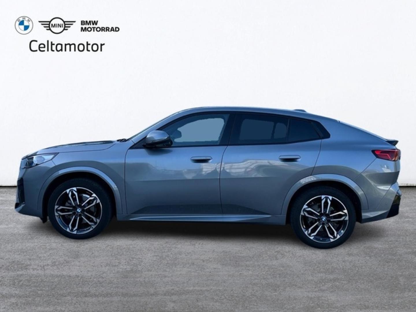 BMW ix2 eDrive20 150 kW (204 CV)