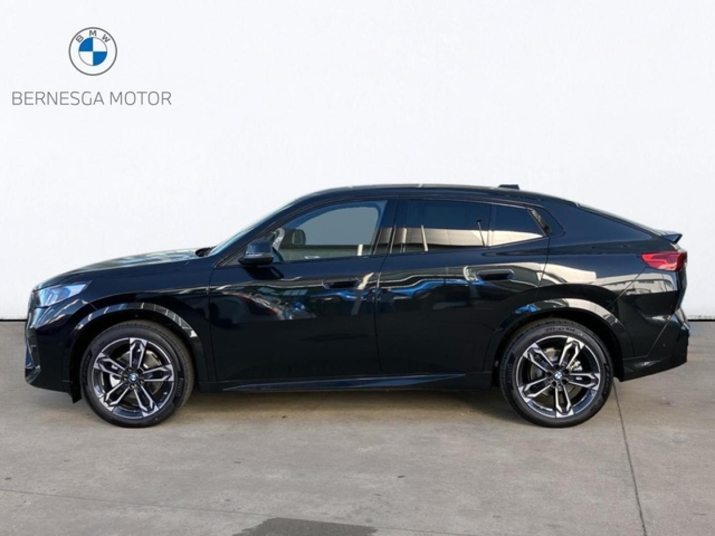 BMW ix2 eDrive20 150 kW (204 CV)