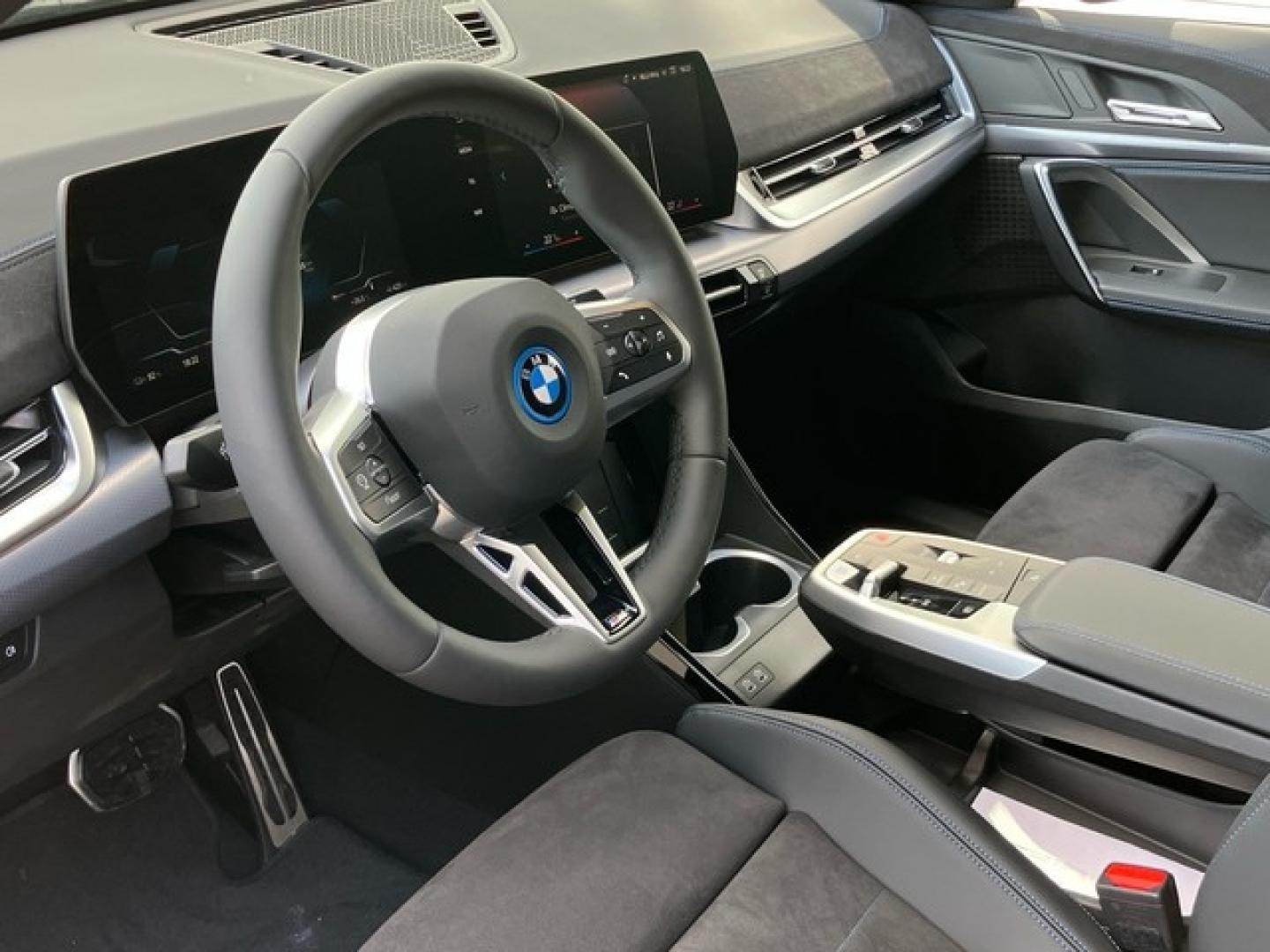 BMW ix2 eDrive20 150 kW (204 CV)