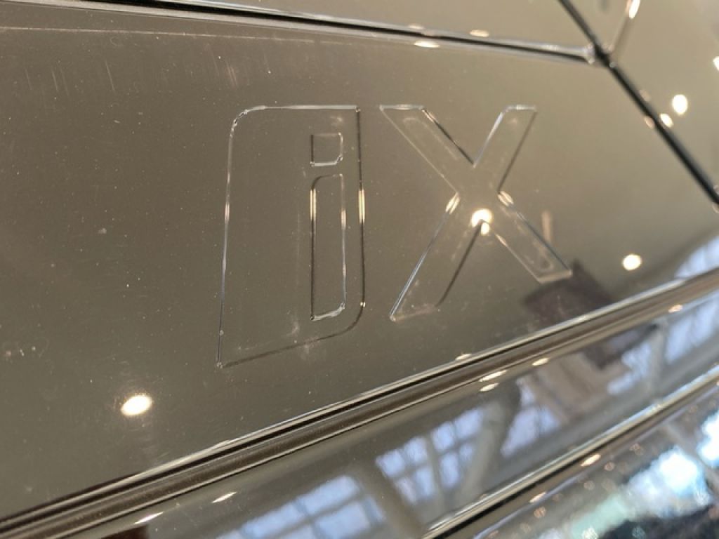 BMW iX xDrive50 385 kW (523 CV)