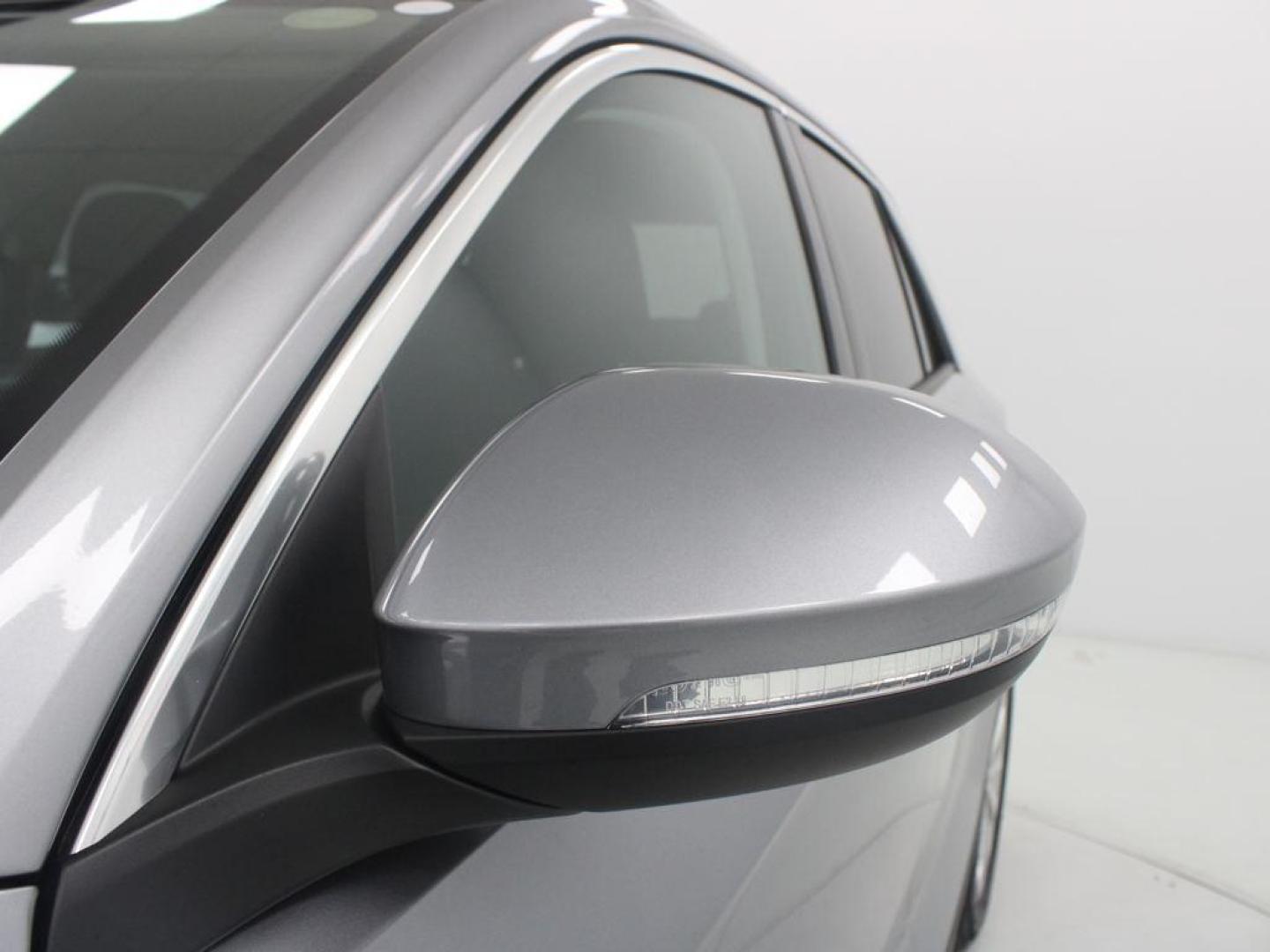 Volkswagen T-Roc ``Más`` 1.0 TSI 85 kW (115 CV)