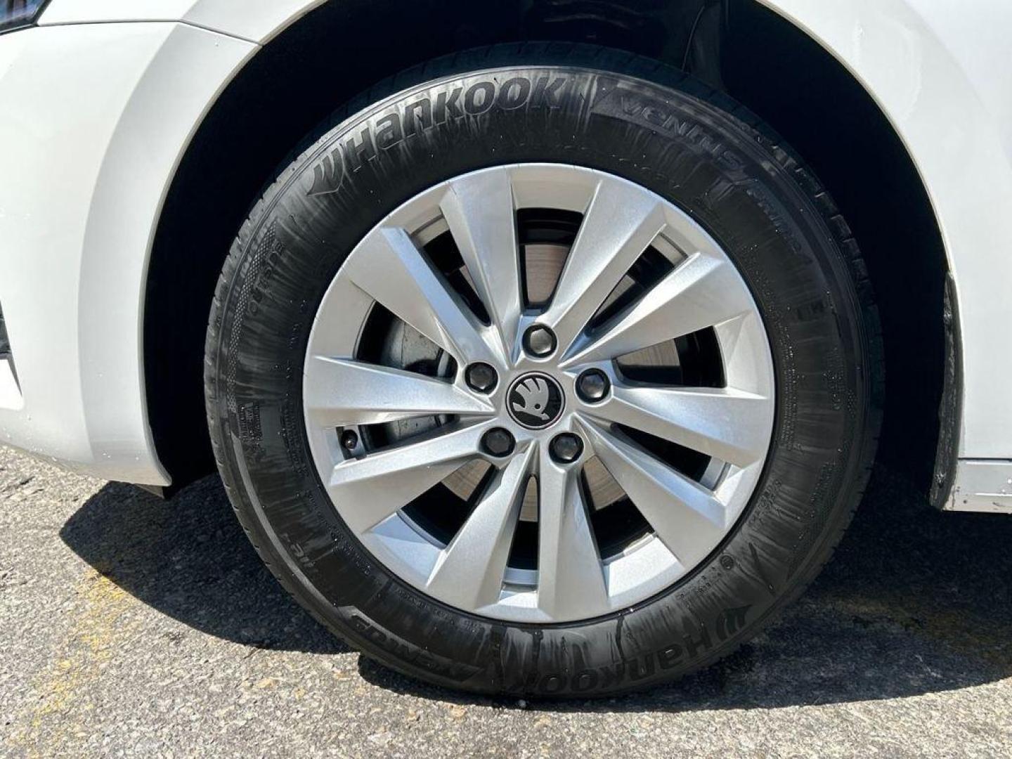 Skoda Octavia 1.5 TSI m-HEV Selection DSG 110 kW (150 CV)