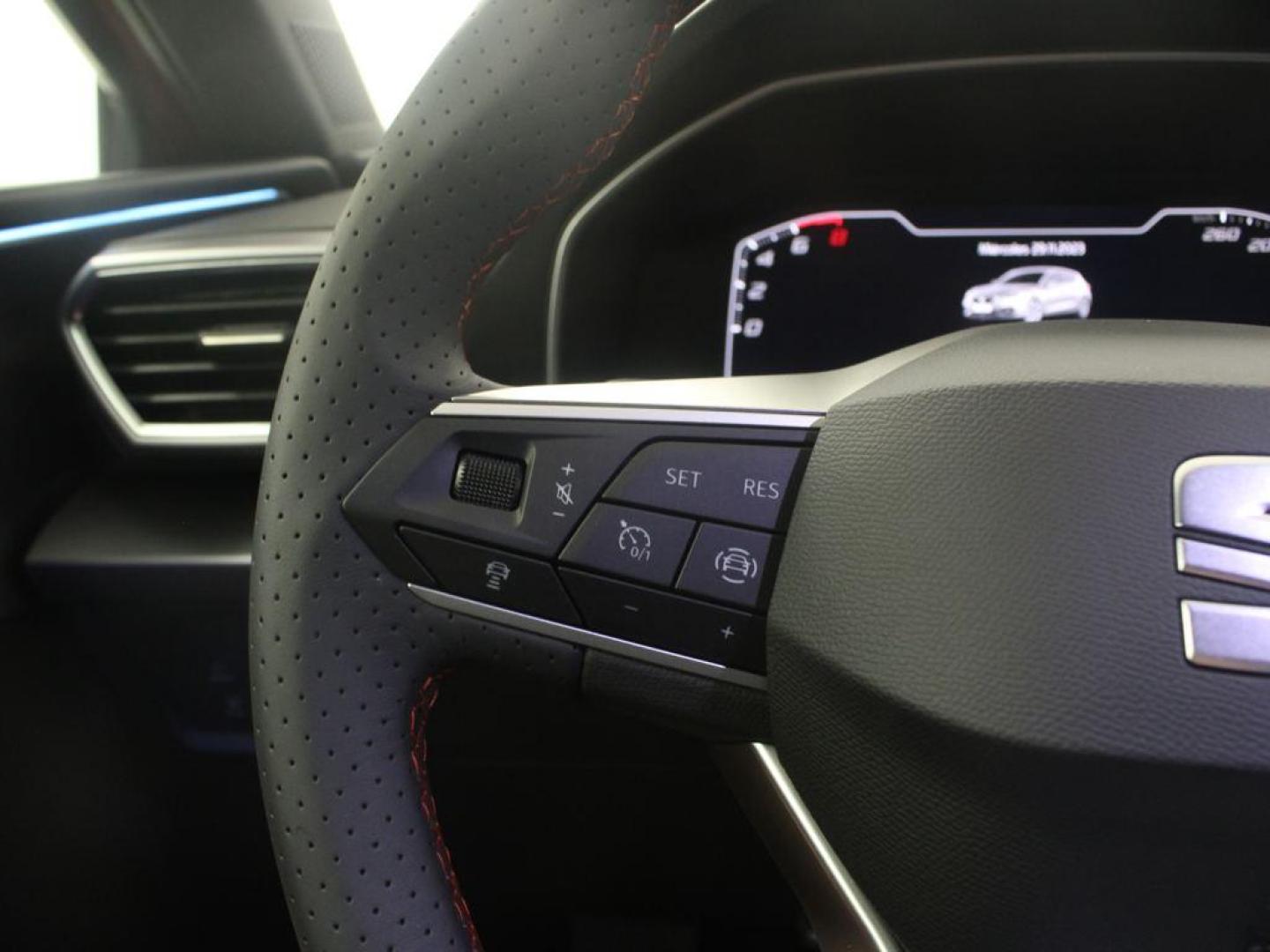 SEAT Leon 1.5 eTSI S&S FR Special Edition Vision DSG 110 kW (150 CV)