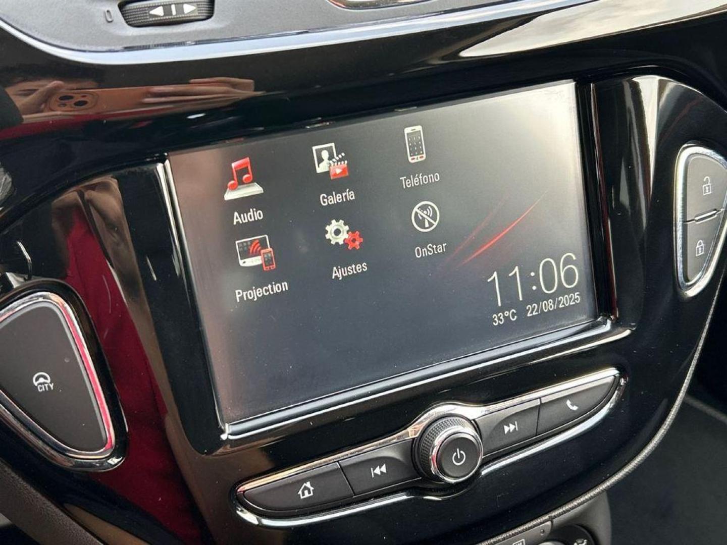 Opel Corsa 1.4 Selective 66 kW (90 CV)