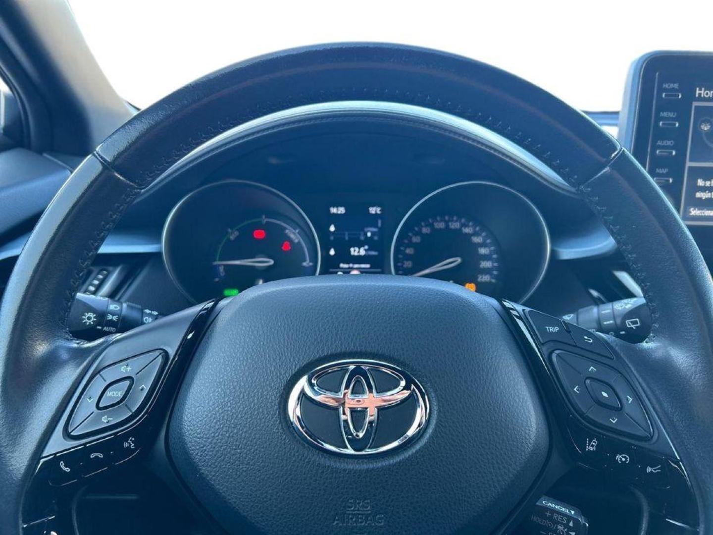 Toyota C-HR 1.8 125H Advance 90 kW (122 CV)