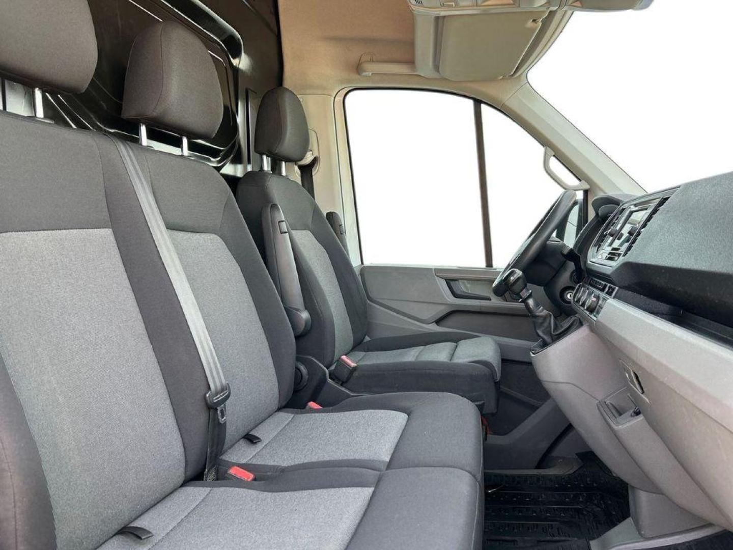 Volkswagen Crafter Batalla Larga con Voladizo TA 2.0 TDI 103 kW (140 CV) 3.500