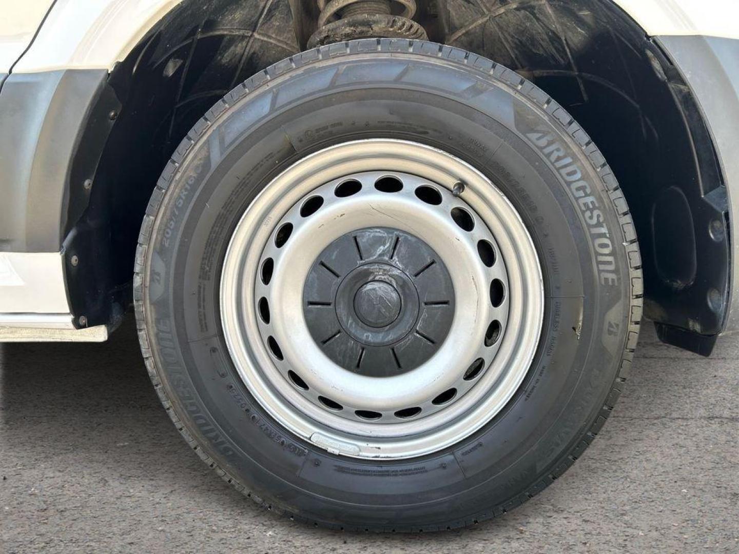 Volkswagen Crafter Batalla Larga con Voladizo TA 2.0 TDI 103 kW (140 CV) 3.500