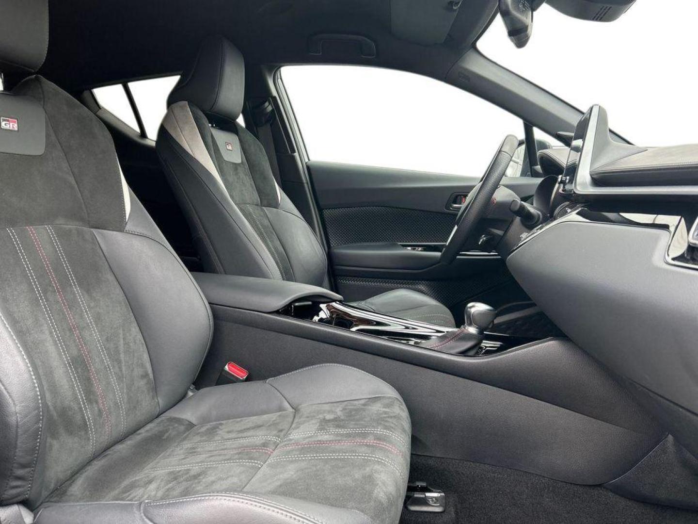 Toyota C-HR 180H GR Sport Black Edition Auto 135 kW (184 CV)