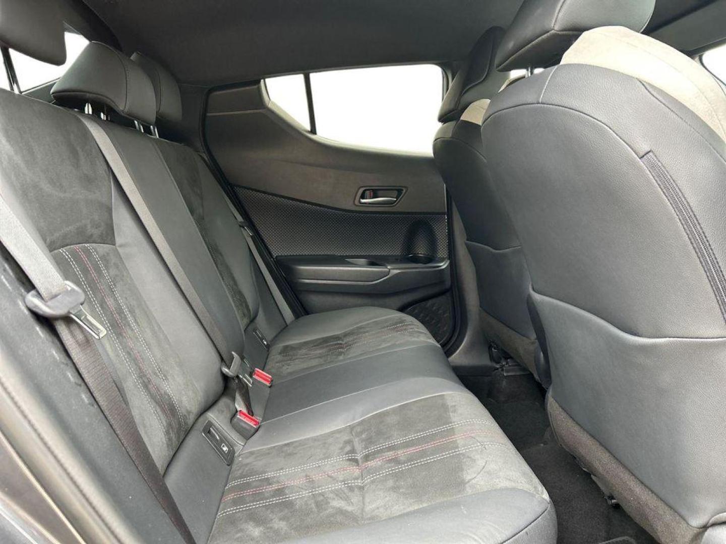 Toyota C-HR 180H GR Sport Black Edition Auto 135 kW (184 CV)