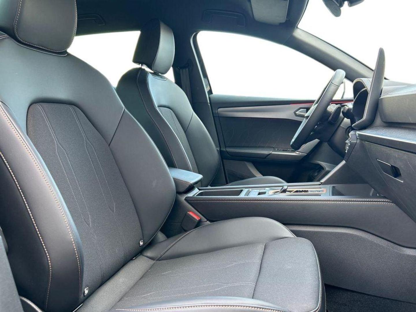 Cupra León 1.5 TSI e-Hybrid DSG 150 kW (204 CV)