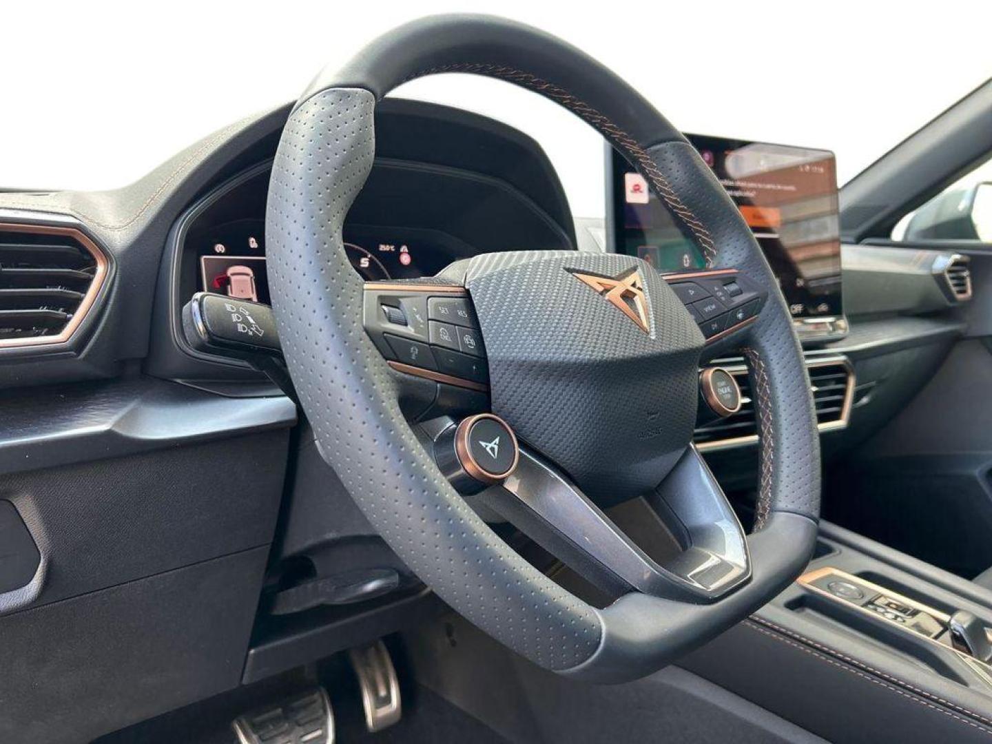 Cupra León 1.5 TSI e-Hybrid DSG 150 kW (204 CV)
