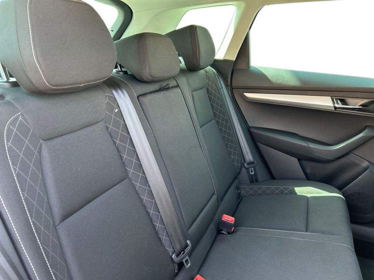Skoda Karoq 1.0 TSI Ambition DSG 85 kW (115 CV)