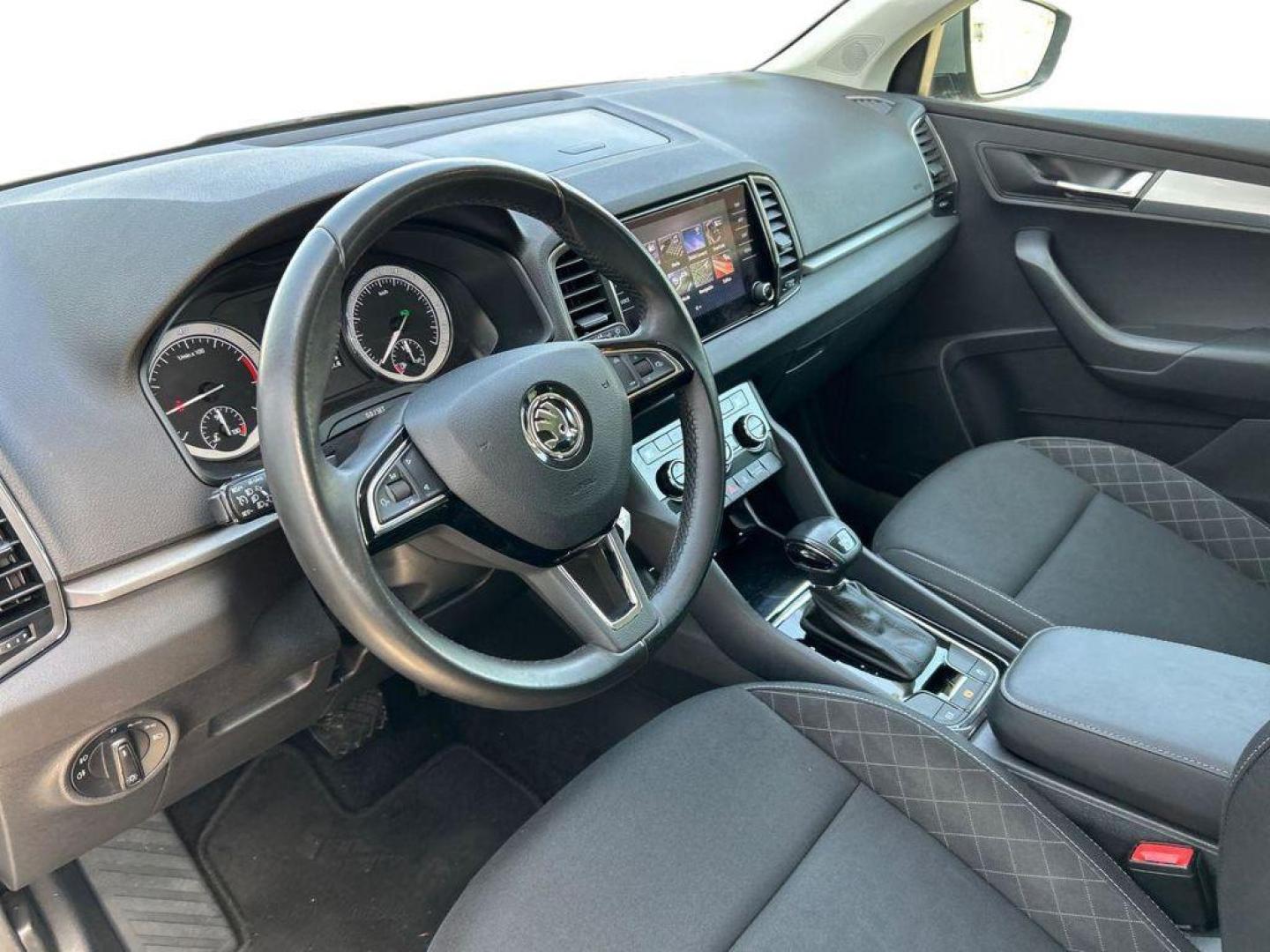 Skoda Karoq 1.0 TSI Ambition DSG 85 kW (115 CV)
