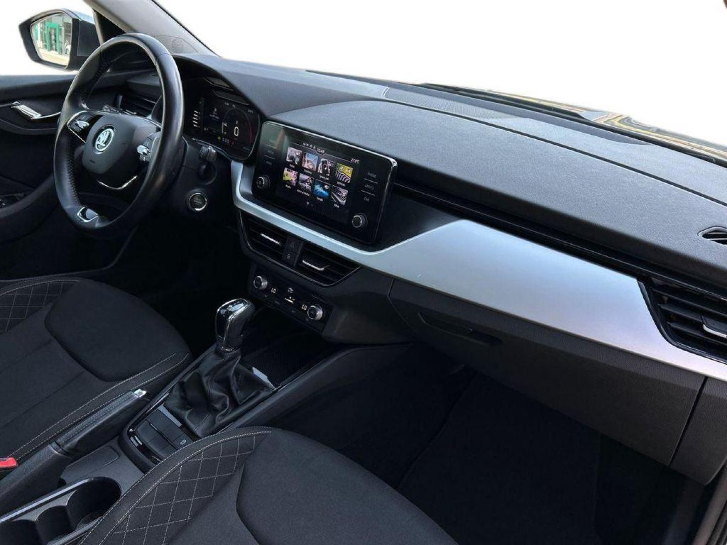 Skoda Kamiq 1.0 TSI Ambition DSG 81 kW (110 CV)