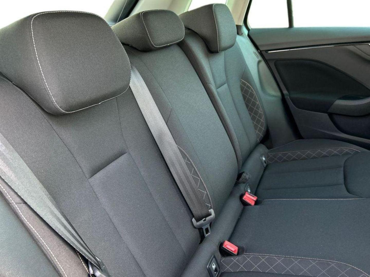 Skoda Kamiq 1.0 TSI Ambition DSG 81 kW (110 CV)
