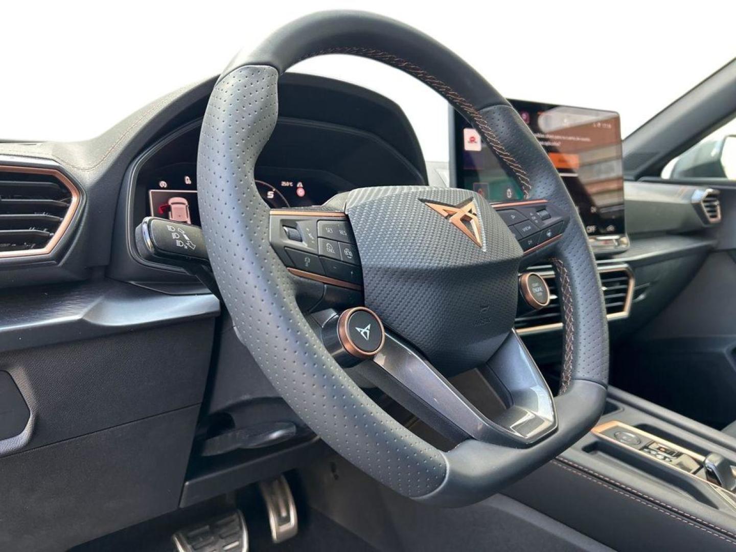 Cupra León 1.5 TSI e-Hybrid DSG 150 kW (204 CV)