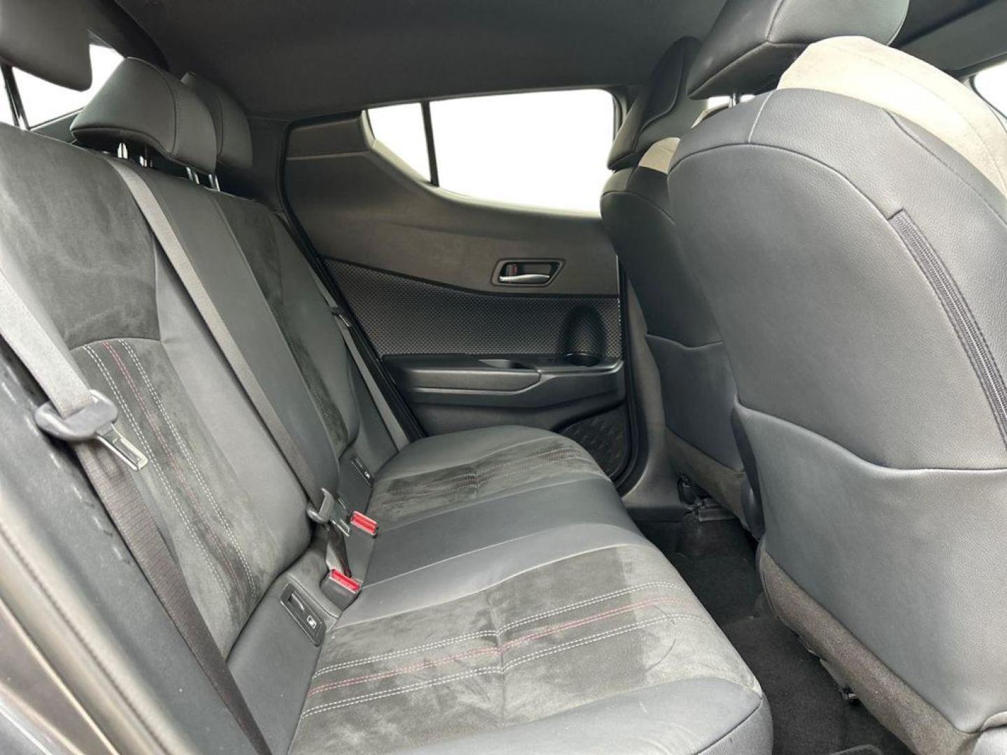 Toyota C-HR 180H GR Sport Black Edition Auto 135 kW (184 CV)