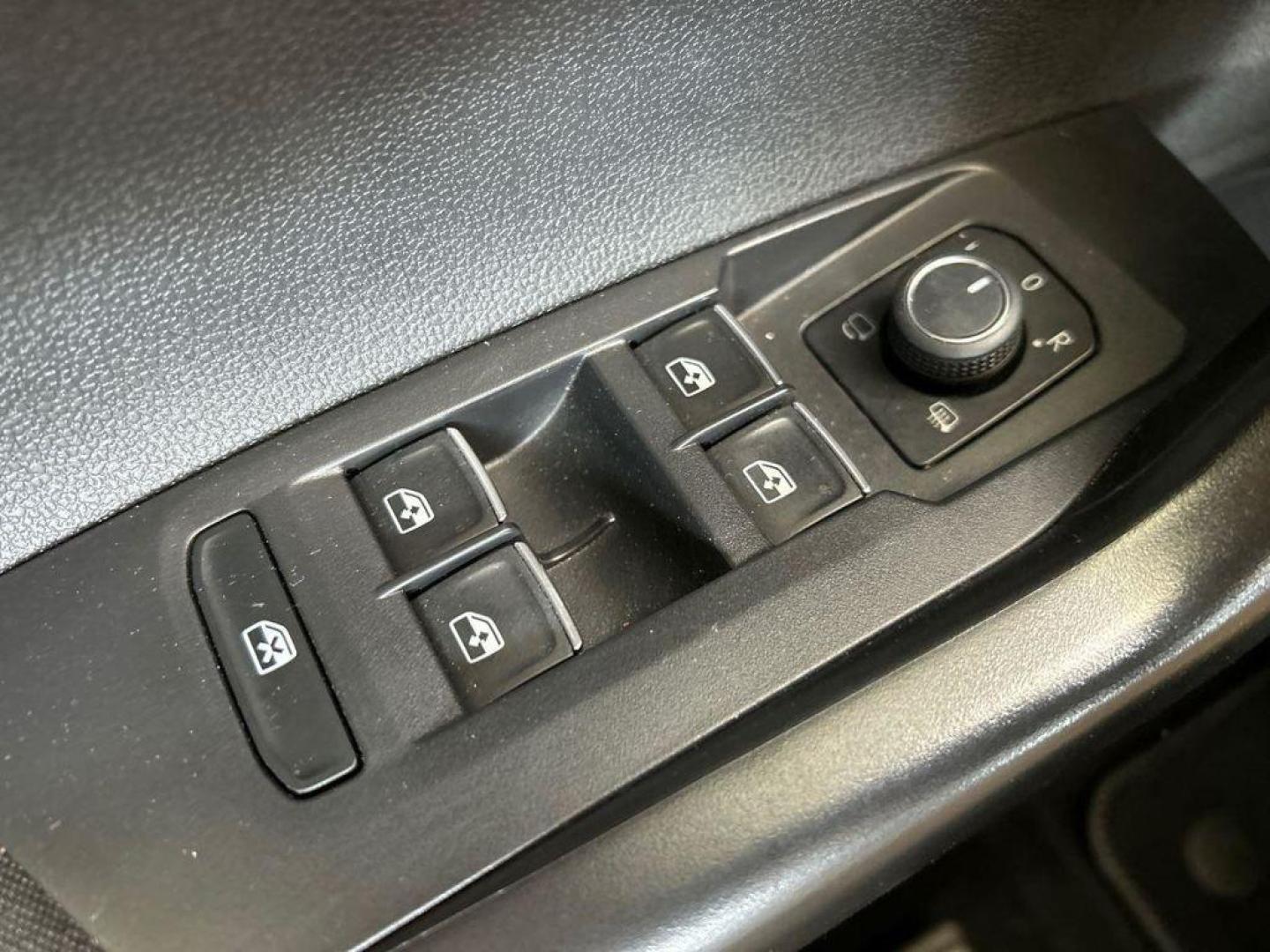Volkswagen Taigo R-Line 1.0 TSI 81 kW (110 CV) DSG