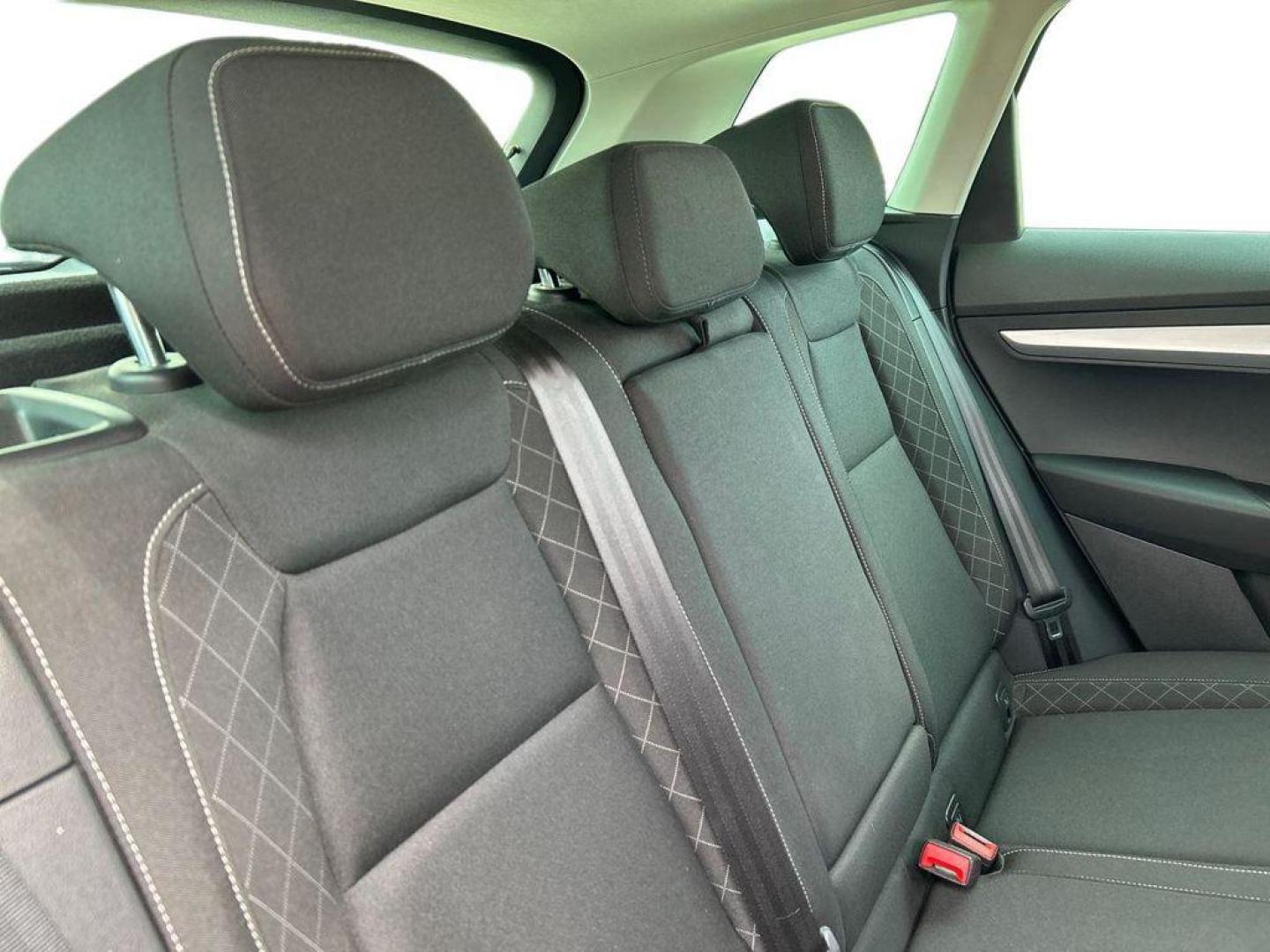 Skoda Karoq 1.0 TSI Ambition 85 kW (115 CV)